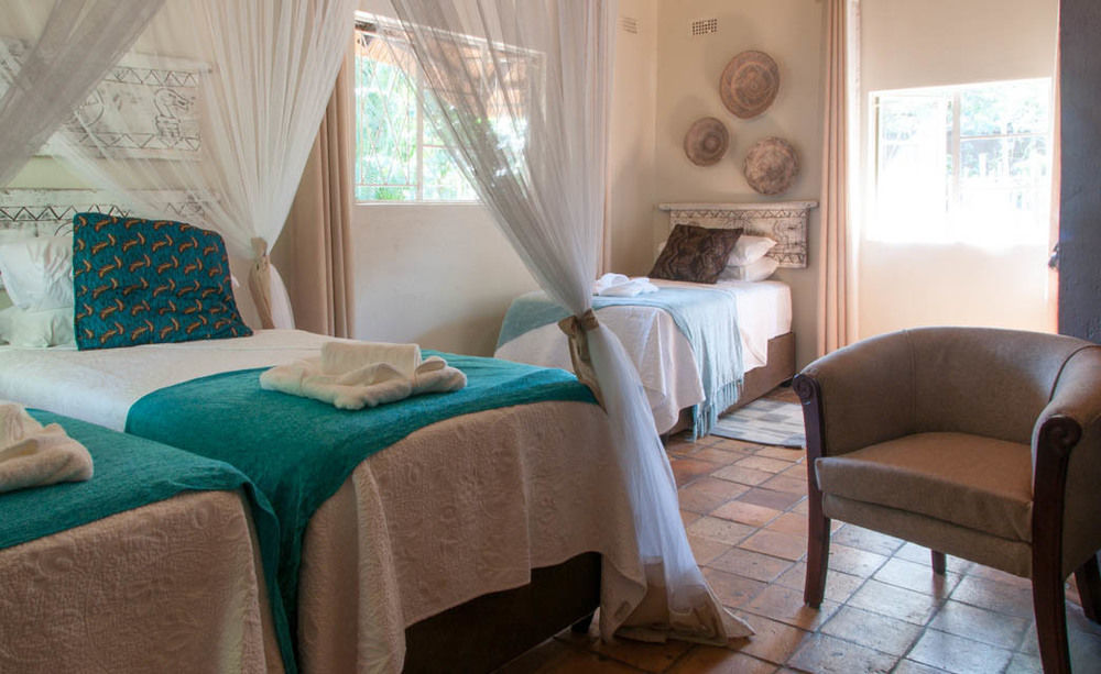 Bayete Guest Lodge Victoria Falls Exterior photo