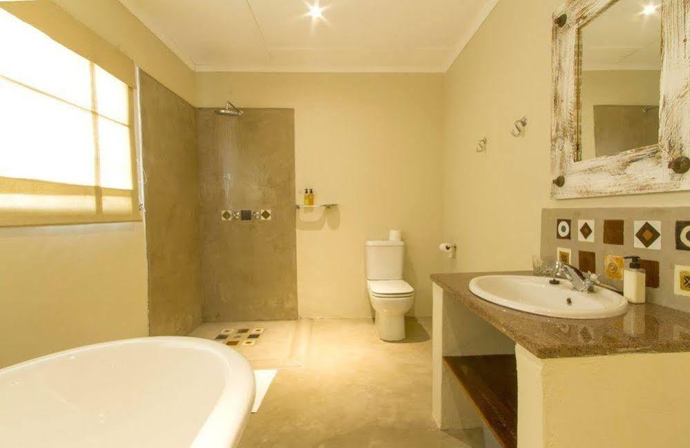 Bayete Guest Lodge Victoria Falls Exterior photo