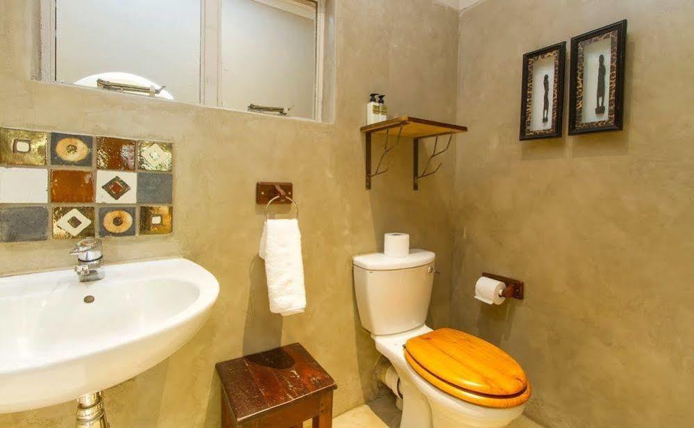 Bayete Guest Lodge Victoria Falls Exterior photo