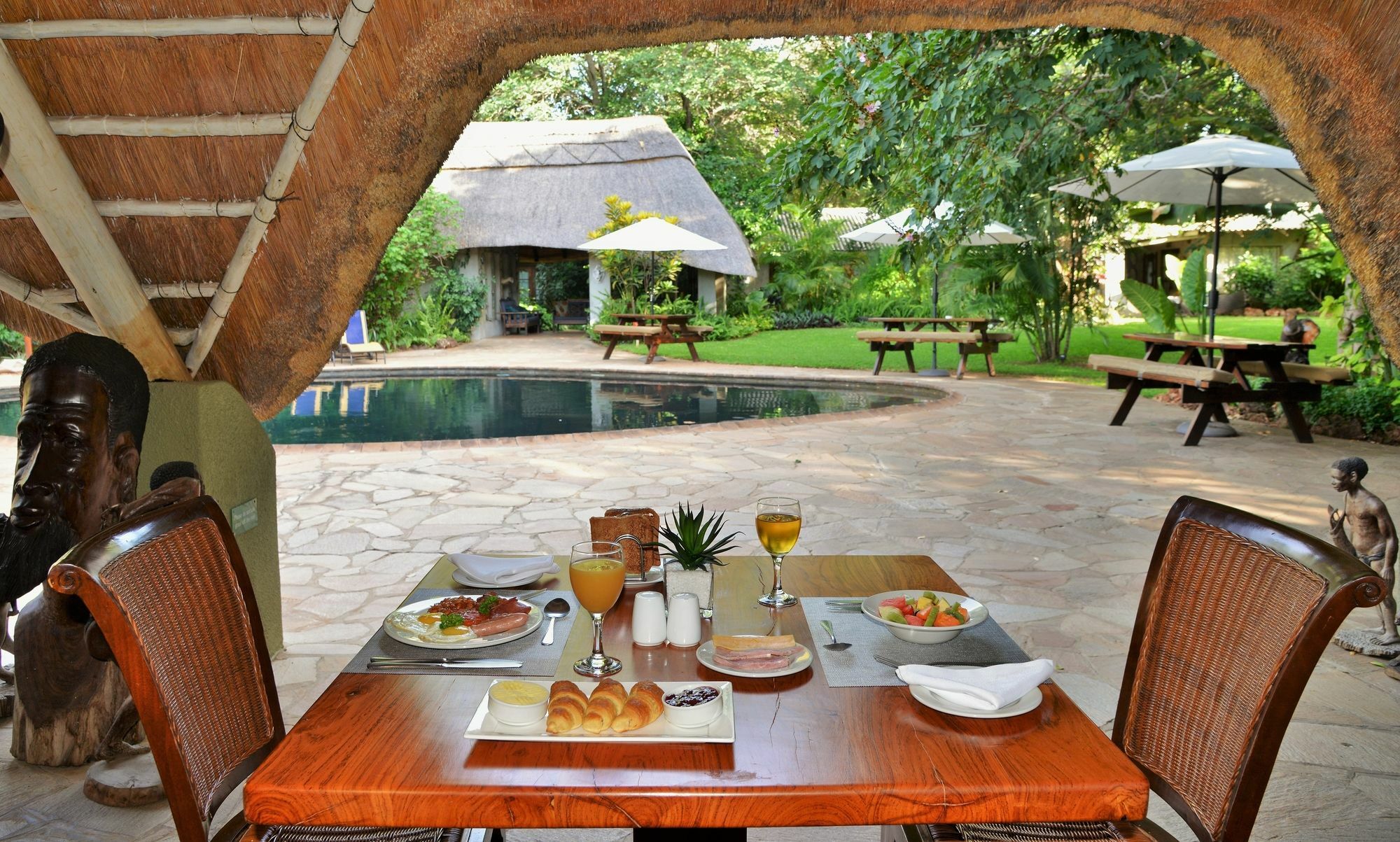 Bayete Guest Lodge Victoria Falls Exterior photo